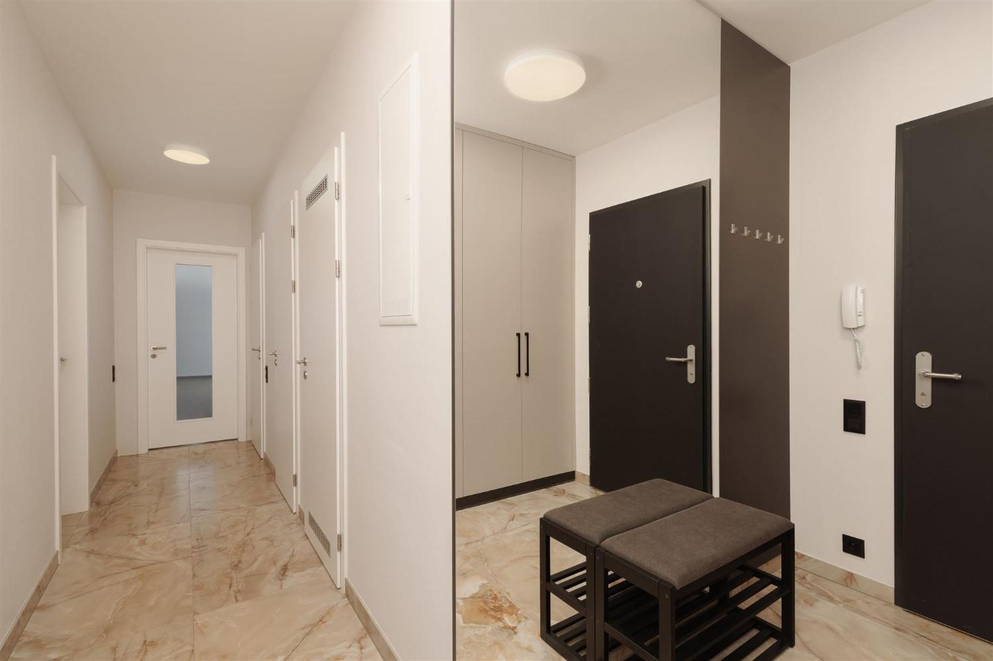 פראג Luxury Sunny Home - Garage Parking, Metro, Balcony, Ps5 With Games מראה חיצוני תמונה